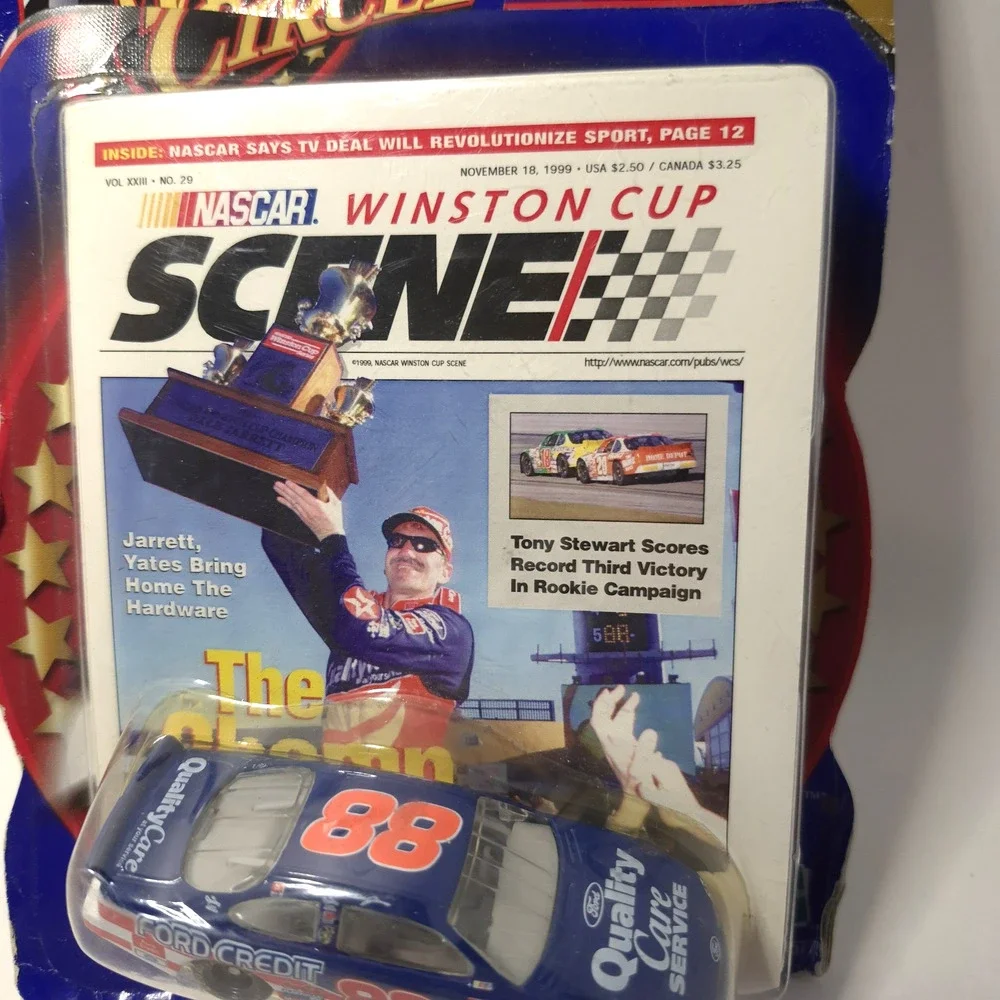Vintage Winners Circle Dale Jarrett #88 1:64 Deluxe Collection 2000